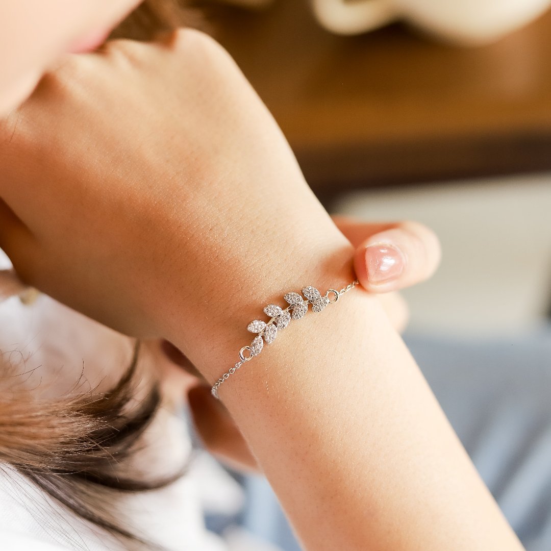 Dewdrop Leaf Bracelet