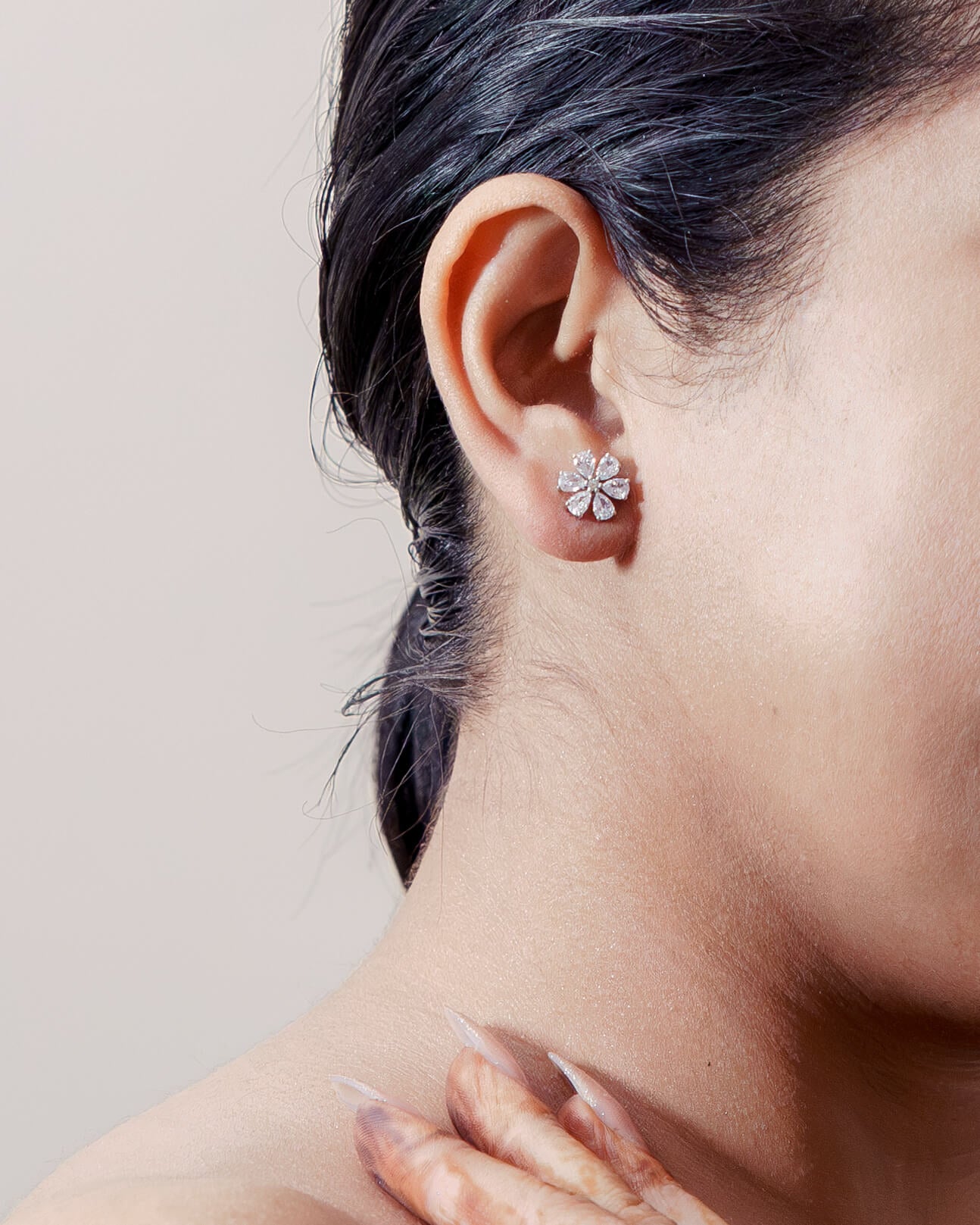 Sparkling Floral Studs Earrings