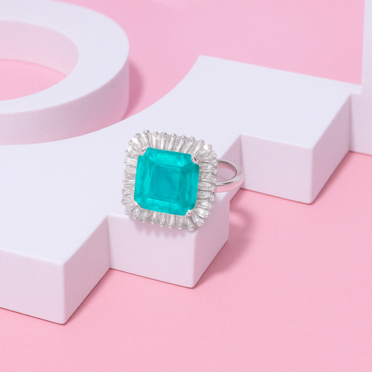 Sparkling Emerald Cocktail Silver Ring