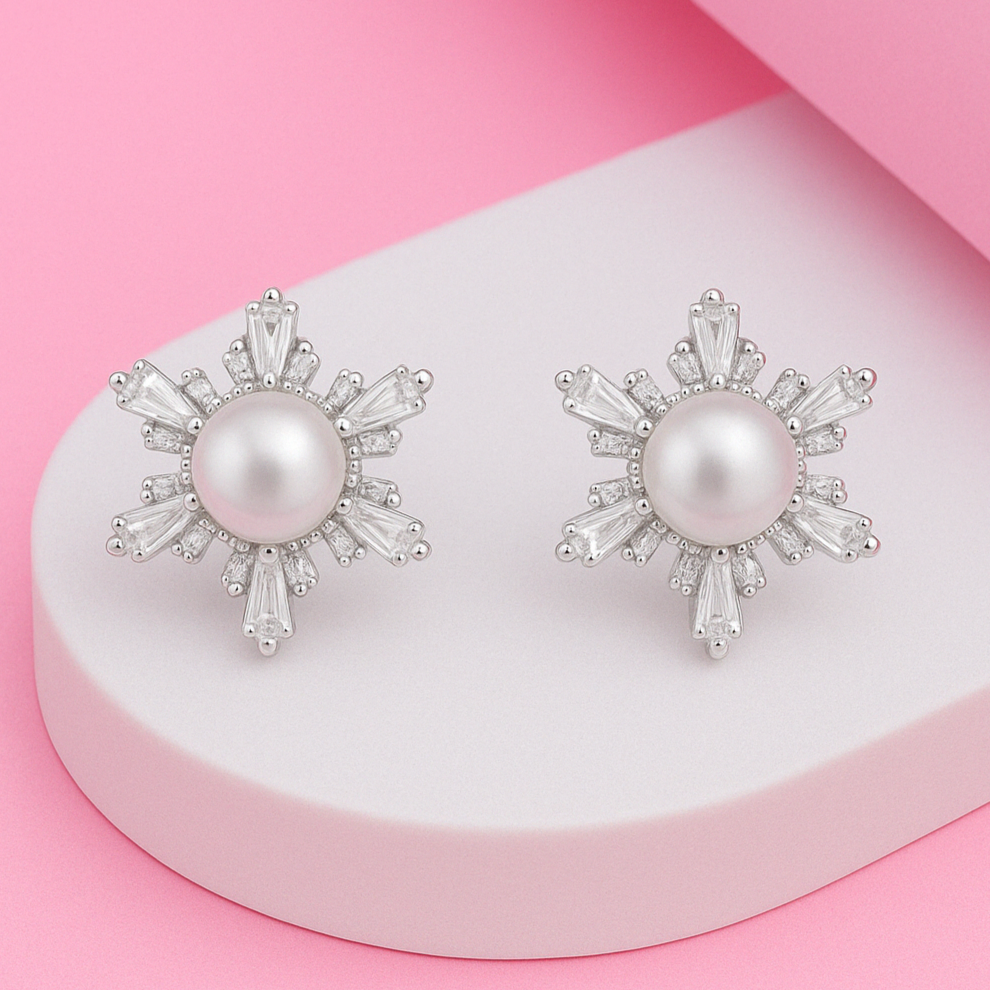 Pearl Bloom Silver Earring