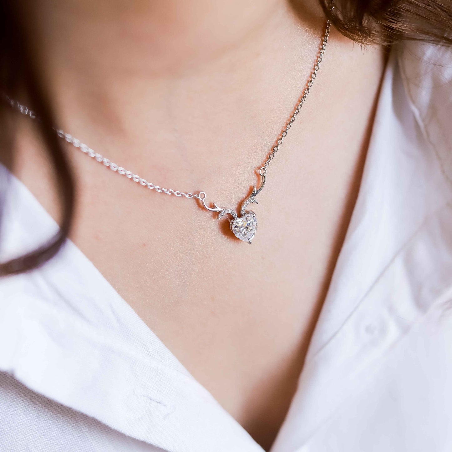 Lovehorn Cubic Zircon Necklace