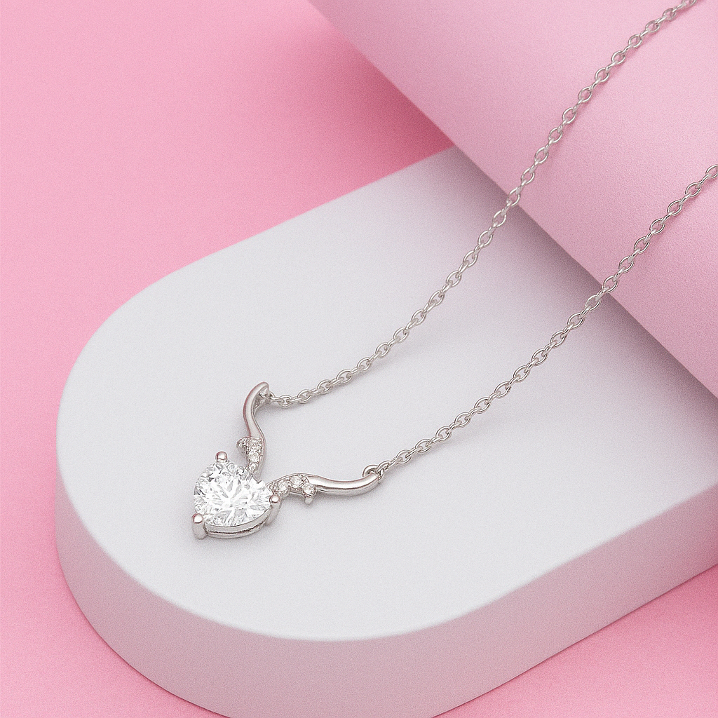 Lovehorn Cubic Zircon Necklace