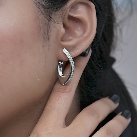 Minimalist Zirconia Silver Earring